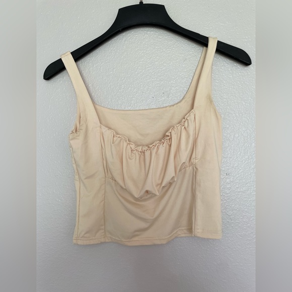 Assorted Cropped Tank Tops - Picture 5 of 5